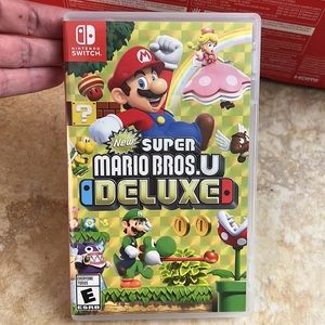 Super Mario Bros. U Deluxe game for Nintendo Switch.